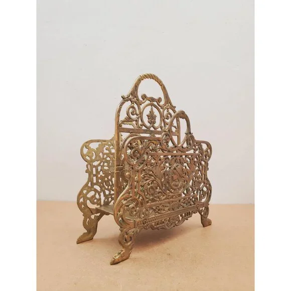 Letter Rack or Envelope Card Holder || Vintage solid brass || Shell shape plate - Picture 8 of 16